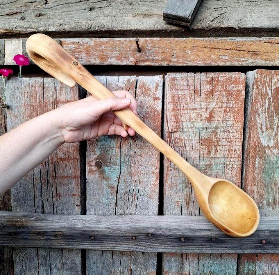 Große Holzkelle Holz 48 cm Holzlöffel zum Kochen Suppenkelle aus Holz Dekorativer handgefertigter Löffel