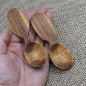 Cuchara de madera para frutas de 5 pulgadas Juego de cucharas de madera Cuchara tallada a mano Cucharas de madera para acampar Cucharas de madera para servir Cuchara de madera para comer