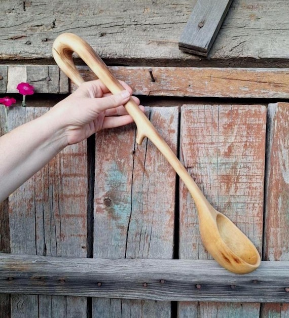 Große Holzkelle Holz 48 cm Holzlöffel zum Kochen Suppenkelle aus Holz Dekorativer handgefertigter Löffel