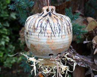 Insect ball, catchy ball, root decoration, pendant made of wooden beads and ceramic plates, frost-resistant garden ceramics for hanging