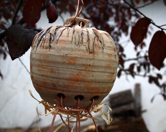 Earwig ball Insect ball with root decoration and hangers made of wooden beads and ceramic plates Garden ceramics for hanging
