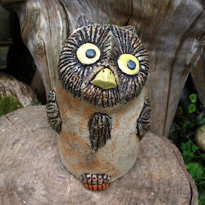 Keramik Eulenskulptur kleine Keramikeule frostfeste Gartenkeramik