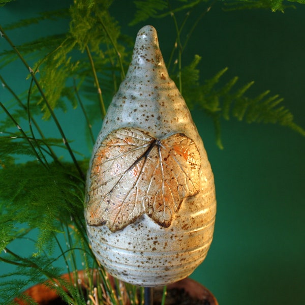 Ceramic rod tip beige with leaf frost-resistant garden ceramic for rod