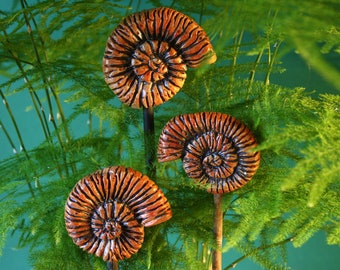 Petits mini-escargots en céramique sculpturalement travaillés décoration de jardin céramique de jardin pour pots de fleurs ou pots de plantes