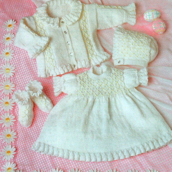 Baby Smocked Frilly Cardigan Robe Bonnet /Bootee 14 - 18 » 4Ply Knitting Pattern