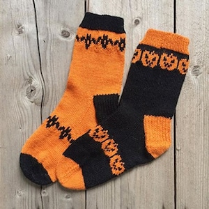 Spooktaculaire sokken voor Halloween-breipatroon