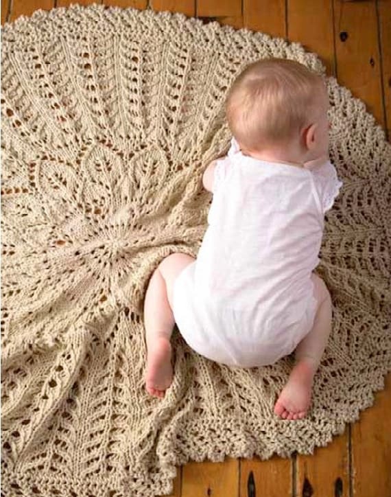 【LIDNM】BABY WOOL BLANKET STOLE Broomfield Hooded Baby Blanket (Crochet) – Lion Brand Yarn