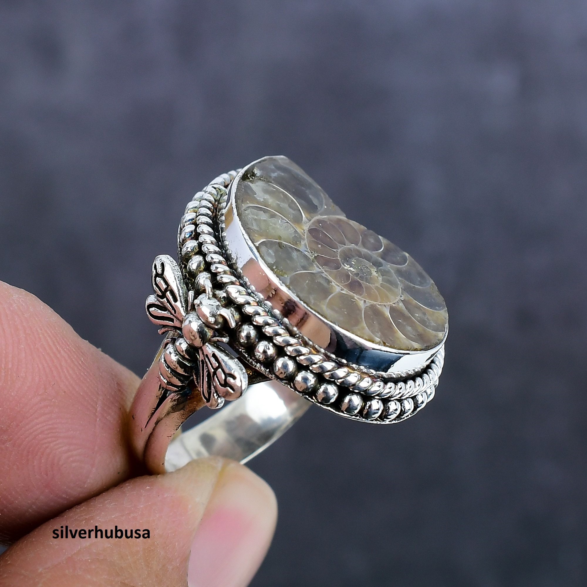 アンモナイトシェルリング：手作りのスターリングシルバーのオーシャン