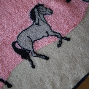 Fabric remnant 110 x 110 cm HILCO fleece for children horses, fleece horse fabric, children&#39;s fabric, fleece sweater fabric, warm clothing fabric pink