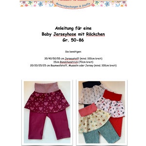 Puede incluir: Un patrón de costura para un pantalón de jersey para bebé con una superposición de falda. El patrón incluye instrucciones para las tallas 50-86. La imagen muestra una prenda terminada en burdeos con una falda de estampado de corazones rosa.