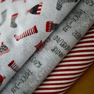 Wilmington Patchworkstoff SNOWY TIDINGS Socken & Mützen, Weihnachtsstoff Baumwollstoff Stoff Winter Dekostoff Bild 5