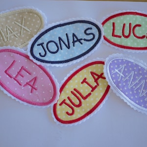 personalisierter Aufnäher Wunschname, Name, Bügelbild personalisiert, Namensschild für Kleidung, Schultüte, Patches, gestickte Aufnäher