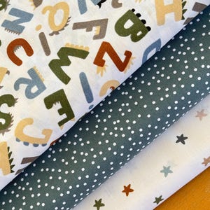 Paquete de telas algodón LETRAS, letras dino, estrellas y puntos, tela infantil, tela algodón escolar, matrícula escolar, cono escolar, cono de azúcar