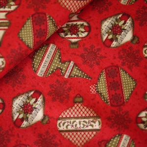 Clothworks patchwork fabric vintage Christmas ball on wine red, Christmas fabric, cotton fabric Christmas, Christmas tree ball vintage