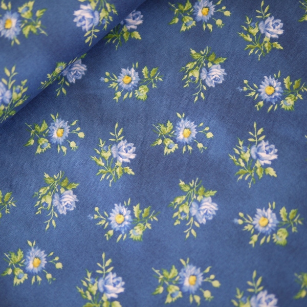 MODA patchwork fabric SUMMER BREEZE cornflowers, cotton fabric, decorative fabric, spring fabric, flowers, floral, blue-colorful