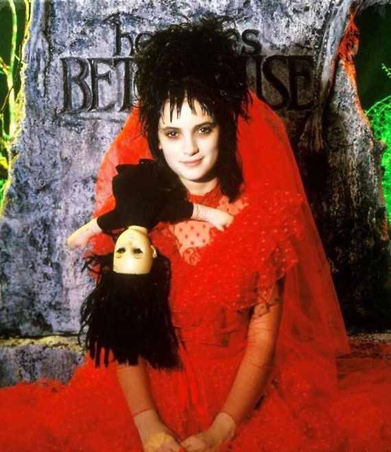 Lydia beetlejuice outfit hotsell