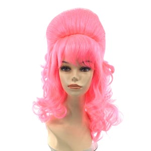 1960&#39;s CURLY LONG BEEHIVE Theatrical Halloween Costume Cosplay Wig - Hot Pink