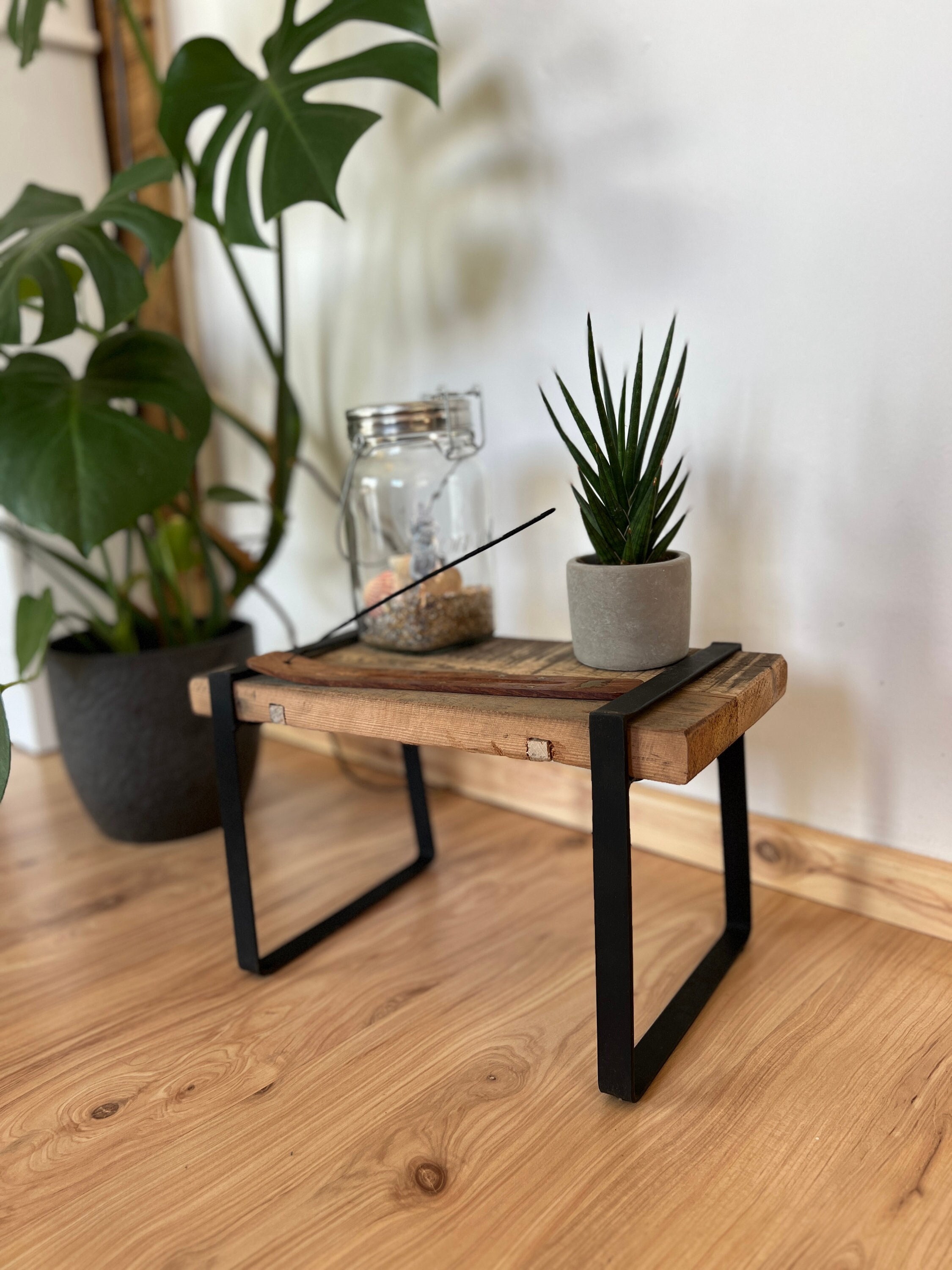 Small Bedside Table, Side Table, Altar, Unique Piece Made of Reclaimed Wood  and Metal Legs - Vintage - Etsy, image size:2250x3000