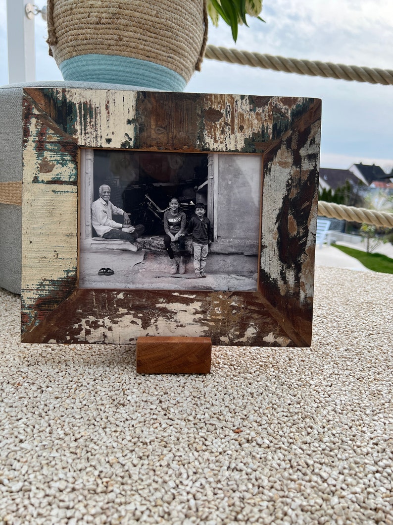 Bilderrahmen aus altem Fundholz, Unikat 27x32 cm Altholz mit viel Struktur, Vintage, Einzelstück ohne Ständer Bild 1