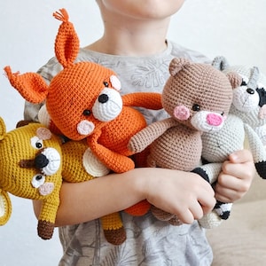 Personalisierte Stofftier Fuchs Wolf Reh Eichhörnchen Waschbär Bär Wald Wald für Baby Mädchen Jungen Geschenk handgefertigt