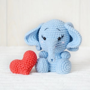 Personalised First Mum Gift Blue crochet elephant with red heart for girl baby boy blue Easter basket stuffers zdjęcie 1