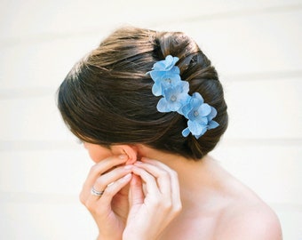 Hydrangea hair pin Bridal floral pin Blue flower hair piece Wedding flower hair pin Blue flower hair pin Bridal hair pin