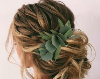 Eucalyptus hair comb Eucalyptus wedding hair piece Greenery wedding hair piece Green wedding hair comb Floral hairpiece Bridal hair comb