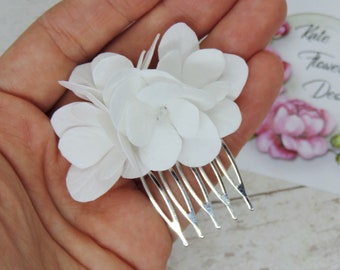 White flower hair piece Hydrangea hair comb Small flower comb Wedding flower hair comb Hydrangea headpiece Floral bridal hairpiece