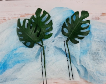 Monstera hair pins Tropical headpiece Hawaiian hair pins Greenery wedding hair pins Green leaves headpiece Greenery hair piece