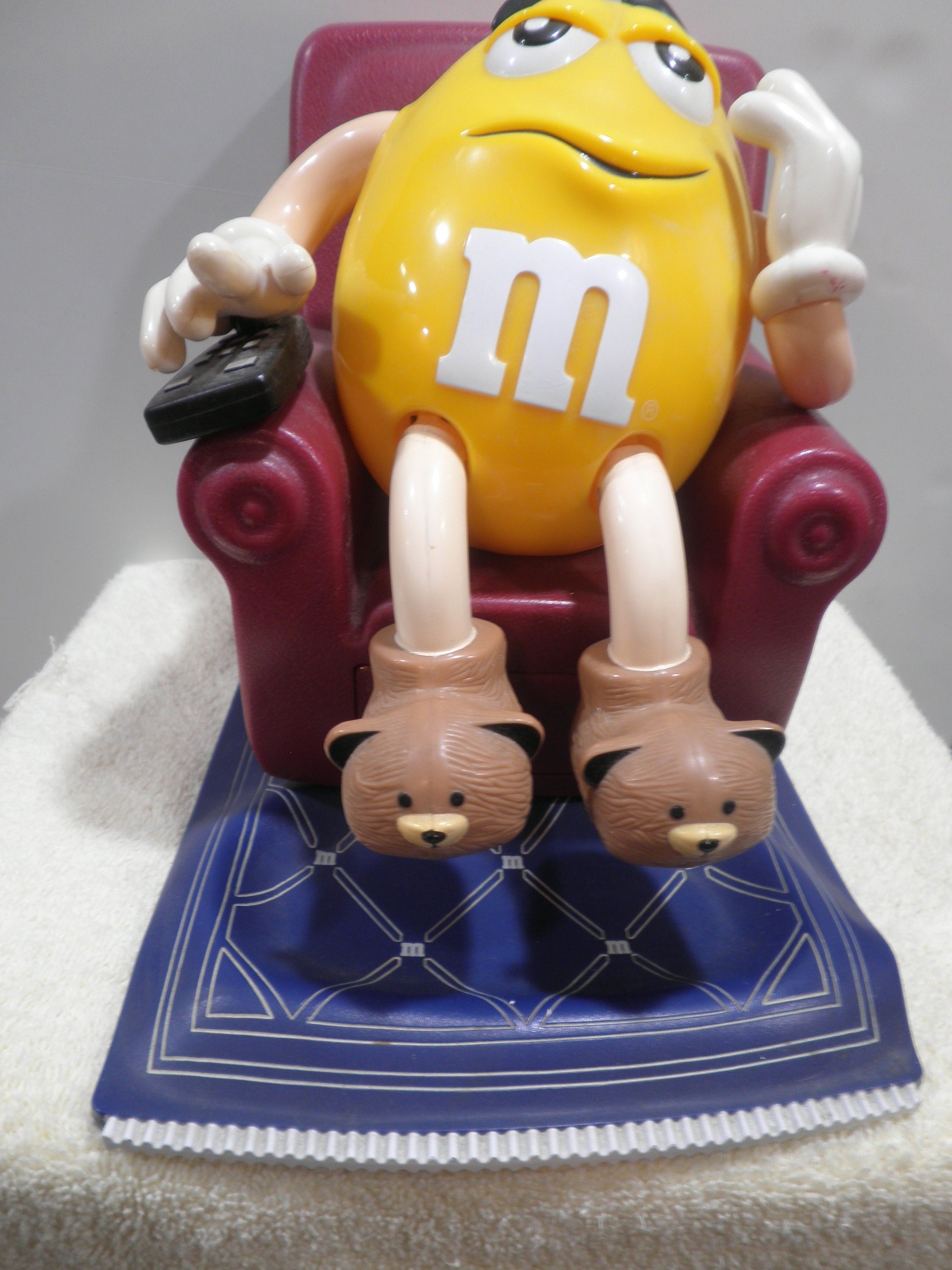 Lazy Boy Recliner for sale compared to CraigsList Only 4 left at 65