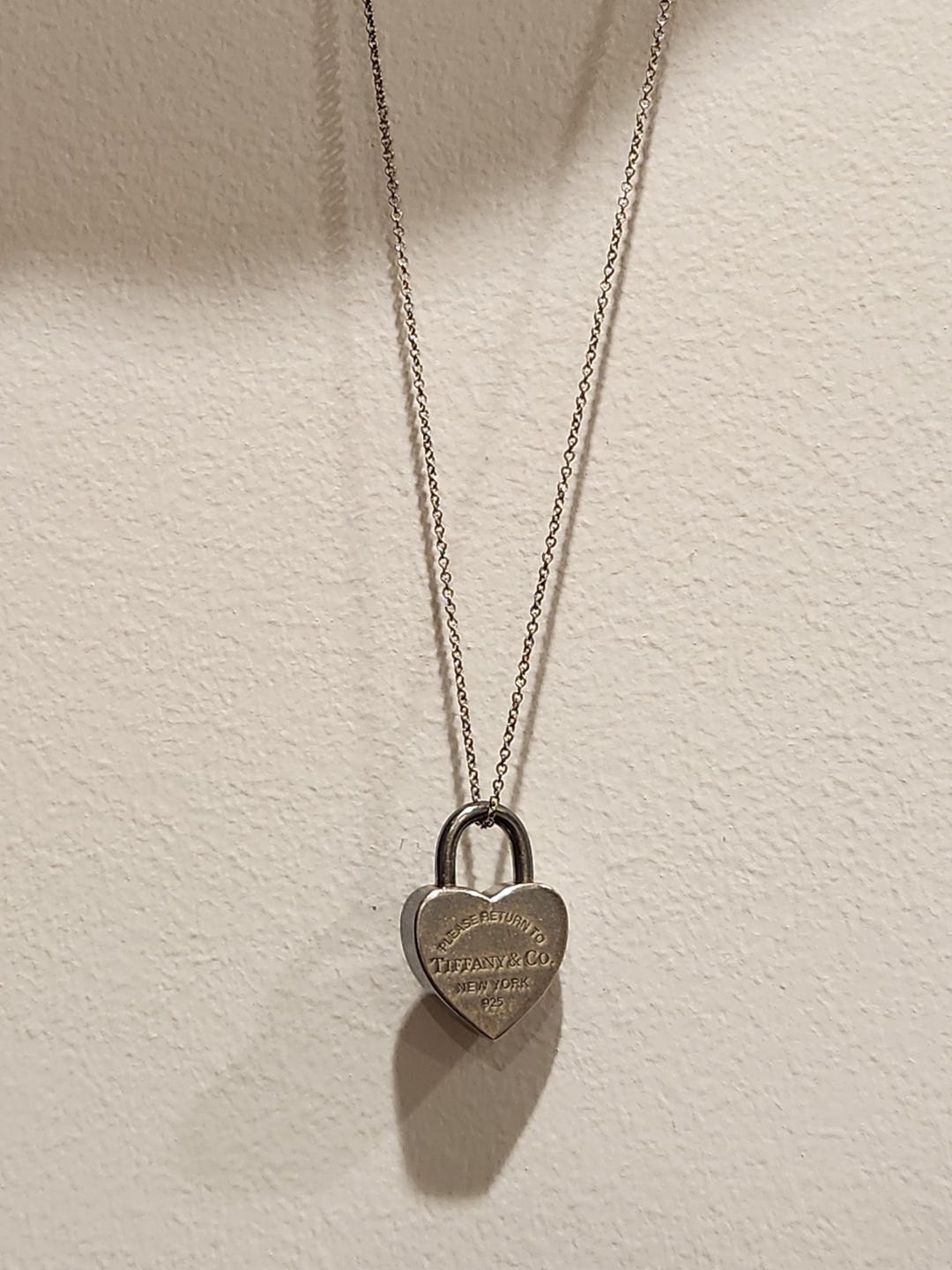 アクセサリー Tiffany & Co. Heart Lock Necklace 925 il_1080xN.6226689878_3env.jpg