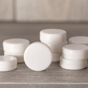 Kleine Rasselscheibe x10 | 1,4 Zoll - 35 mm Durchmesser | DIY-Rasselscheibe | Bastelbedarf | Krachmacher für Baby Katzen- und Hundespielzeug