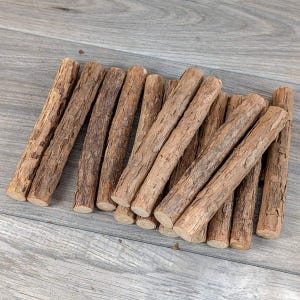 Ugly Matatabi Cat Chew Sticks- 25 Count Regular or 15 Count XL | All Natural | Catnip Alternative | Silvervine Cat Toys | Natural Cat Toy