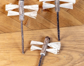 Juguete para gatos Dragonfly Silvervine: Palitos masticables naturales de matatabi (paquete de 3) / Alternativa a la hierba gatera / Juguete natural para gatos