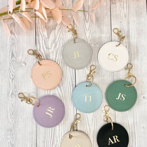 Personalised Round Keyring, Customised Circle Initial Keyring, Faux Leather Keychain, Monogram Keyring, Personalised Gift, Bridesmaid Gifts