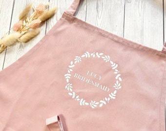 Personalised Bridesmaid Apron, Cute Floral Design, Wedding Gift, Hen Party Gift, Baking Gifts, Cooking Gift, Gift for Her, Kitchen Apron