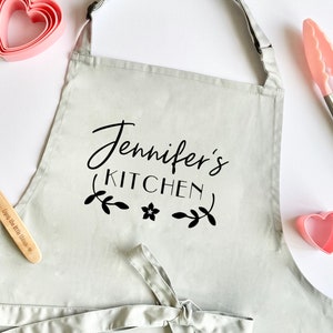 Personalised Kitchen Apron, Baking Gifts, Wedding Apron Gift, Cooking Gift, Gift for Her, Kitchen Apron, Gifts for mum, Kitchen Gift