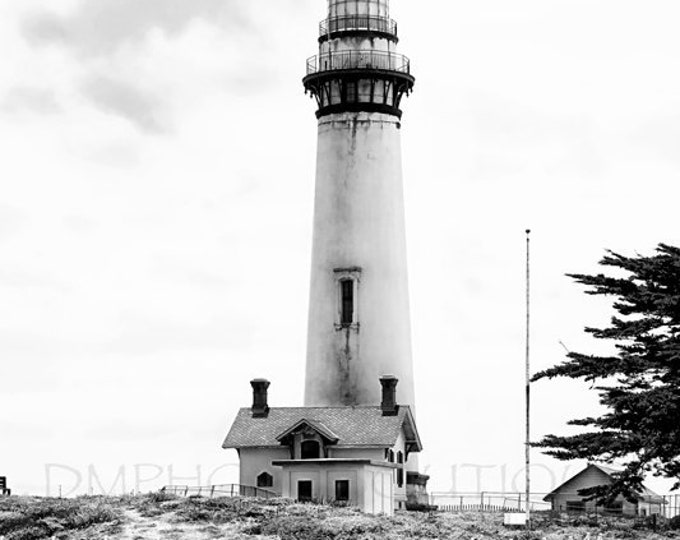 Black And White Lighthouse Print, Lighthouse Print, Lighthouse Photography, Lighthouse Photo, Lighthouse Art Print, Nautical Decor, Nautical
