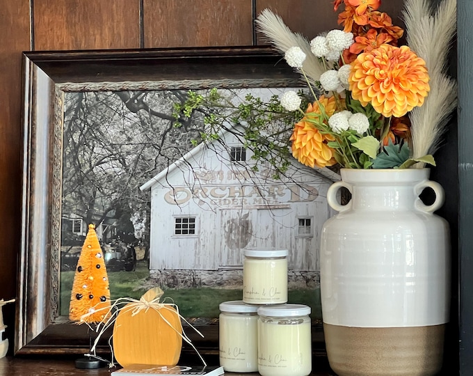 White Barn Print, Fixer Upper Decor, White Barn Landscape, White Barn Picture, Country Decor, Rustic Barn, Barn Print, Barn Artwork, Barn