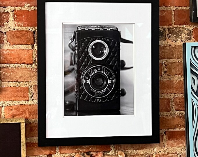 Black And White Vintage Camera Print, Vintage Camera Photo, Vintage Camera Print, Antique Camera Print, Old Camera Print, Photography Gift