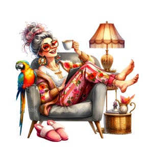 Könnte beinhalten: Eine Frau in einer rosa Blumenshorts und einem braunen Cardigan sitzt in einem grauen Sessel mit einem Papagei, der auf der Armlehne sitzt. Sie hält eine Tasse Kaffee in der einen Hand und ein Tablet in der anderen. Hinter ihr steht eine Lampe mit einem gelben Schirm, und rechts befindet sich ein kleiner Tisch mit einem Weidenkorb. Die Frau trägt rosa Hausschuhe.