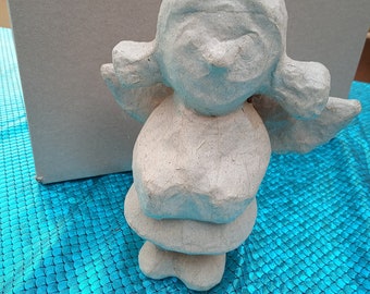 1 angel made of cardboard 18 cm