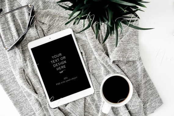 Styled Blogger Ipad Mockup Psd Template To Show Art