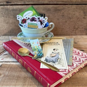 Northanger Abbey, Jane Austen Gift, Teatime with Jane Gift, Folio Society Jane Austen Gift Set: Northanger Abbey, Date with a Book