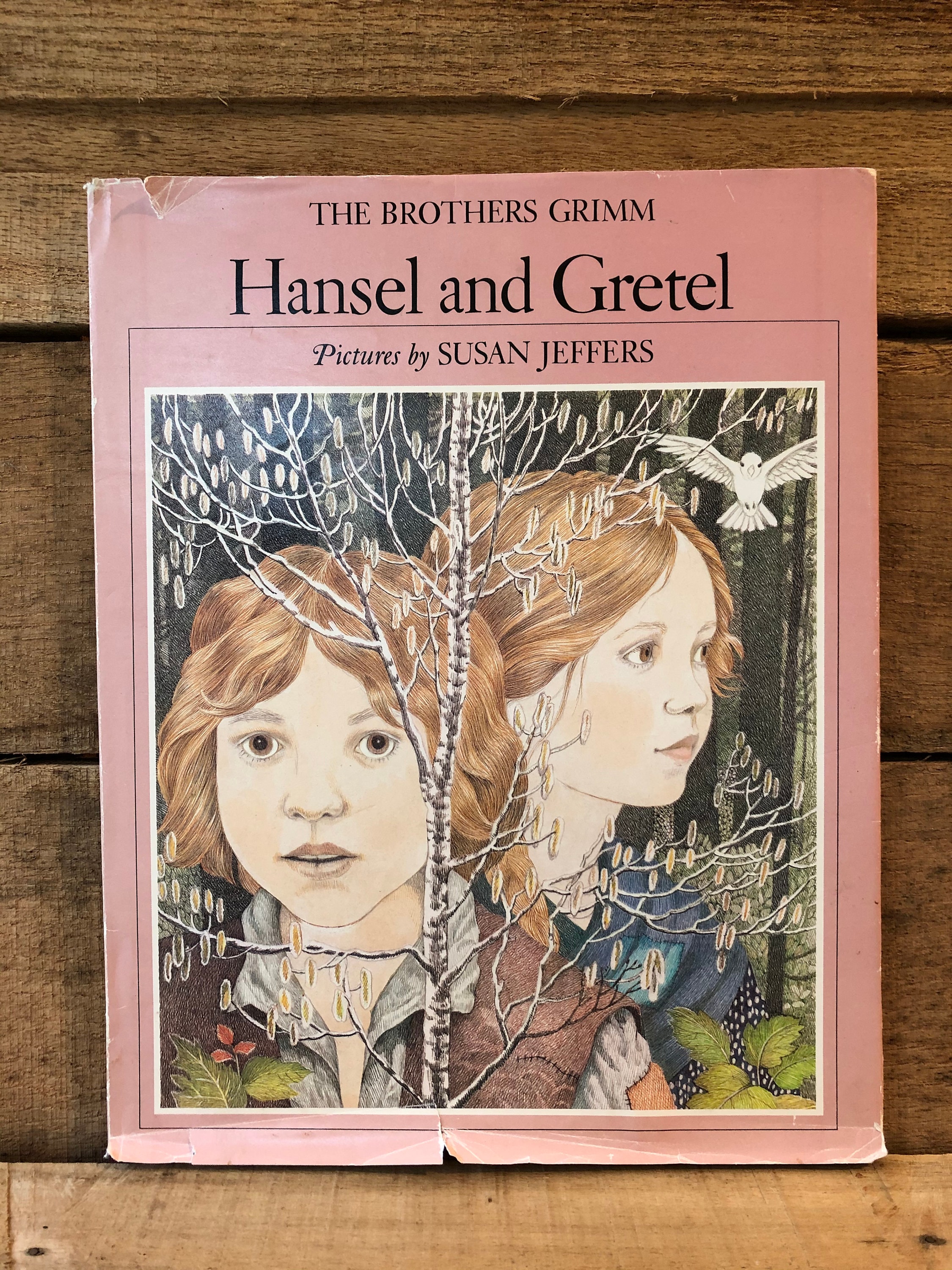 Hansel and Gretel, Illustrated by Susan Jeffers: With Dust Jacket