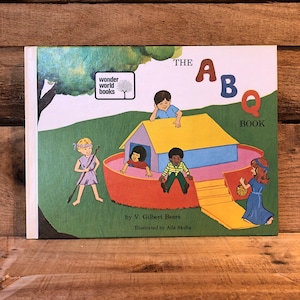 The A B Q Book by V. Gilbert Beers: Wonder World Books 1973