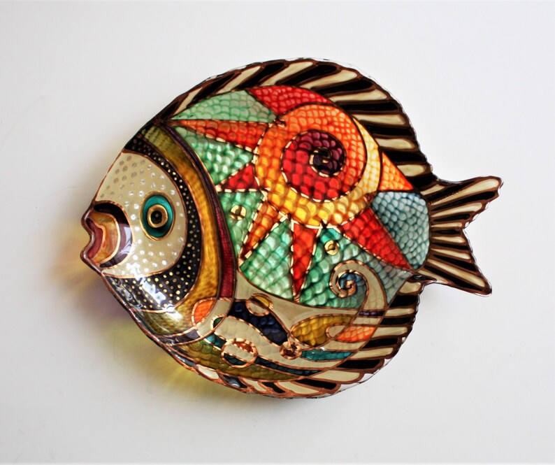 painted glassfish