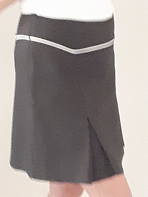 Izod black skirt cheap