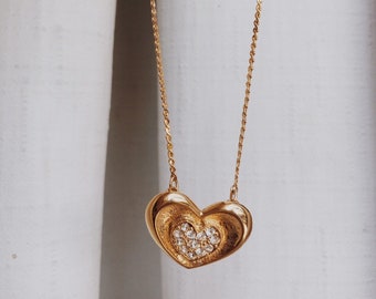 Gold heart necklace