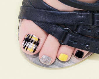 Yellow Check Design Toe Nails / P00504 Sourly /VIKA NAILJAM eco Gel Pedi Stickers / Toenail Wraps / Pedicure Pedi Strips / Nail Strips